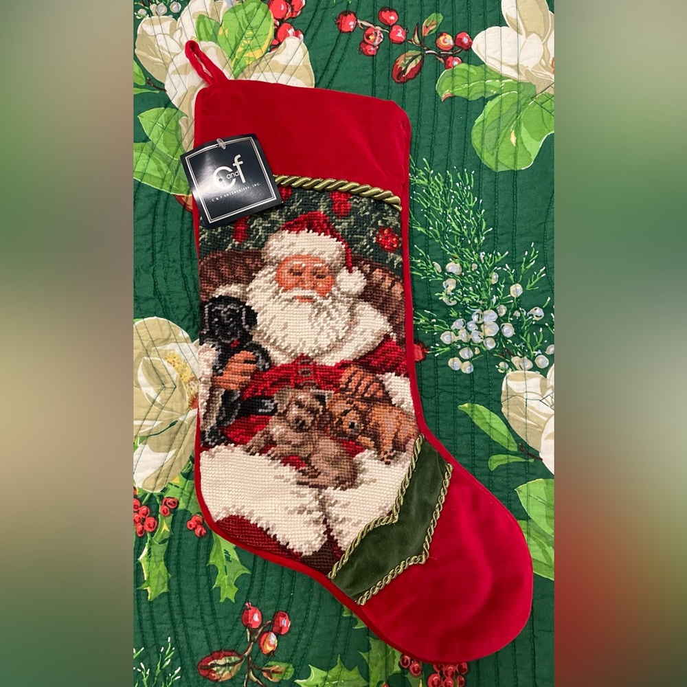 Beautiful Santa & Puppies Christmas Handmade Needlepoint Stocking NWT 18in